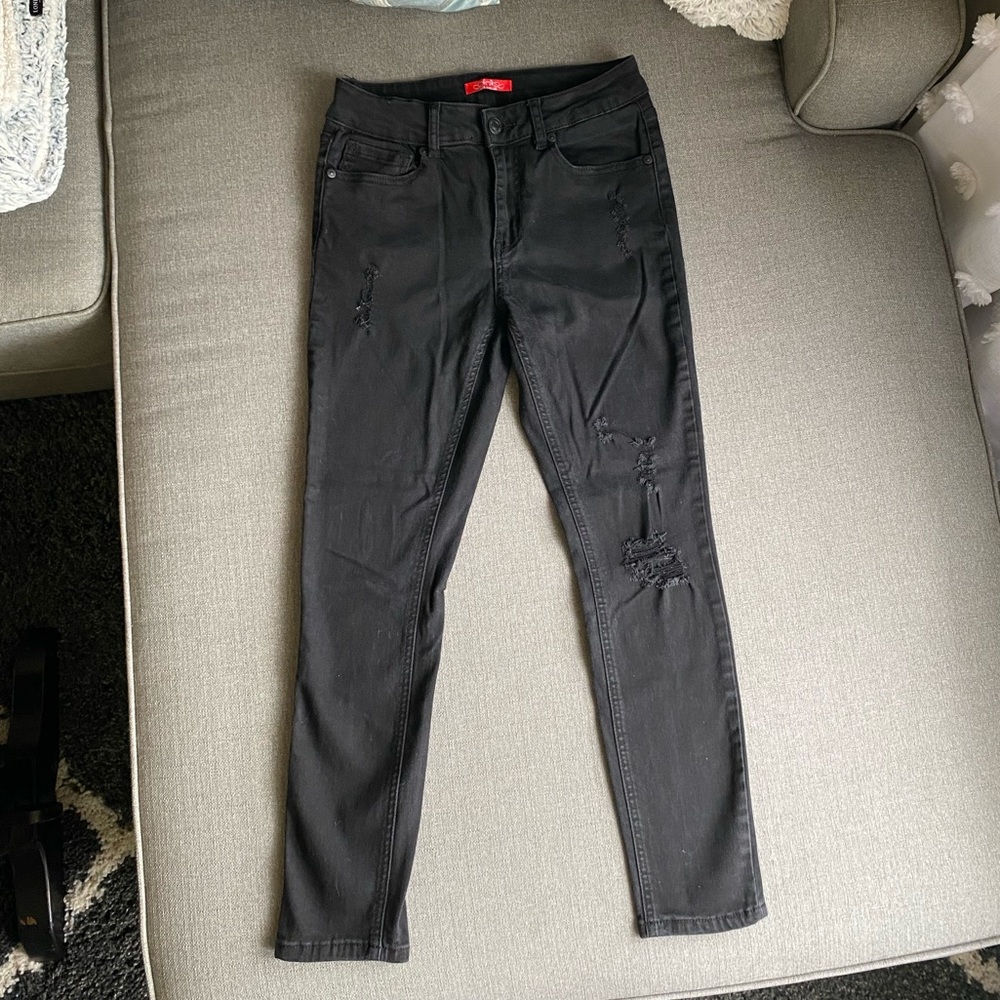 Distressed Black Skinny Jeans